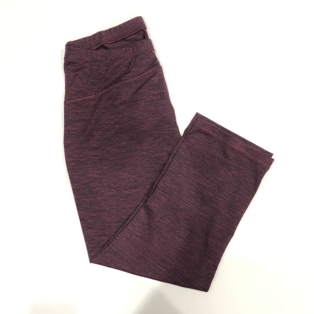 Old Navy Maternity Compression Crops